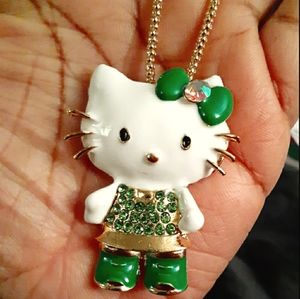 💚Green With Envy Hello🎀Kitty Necklace💚
